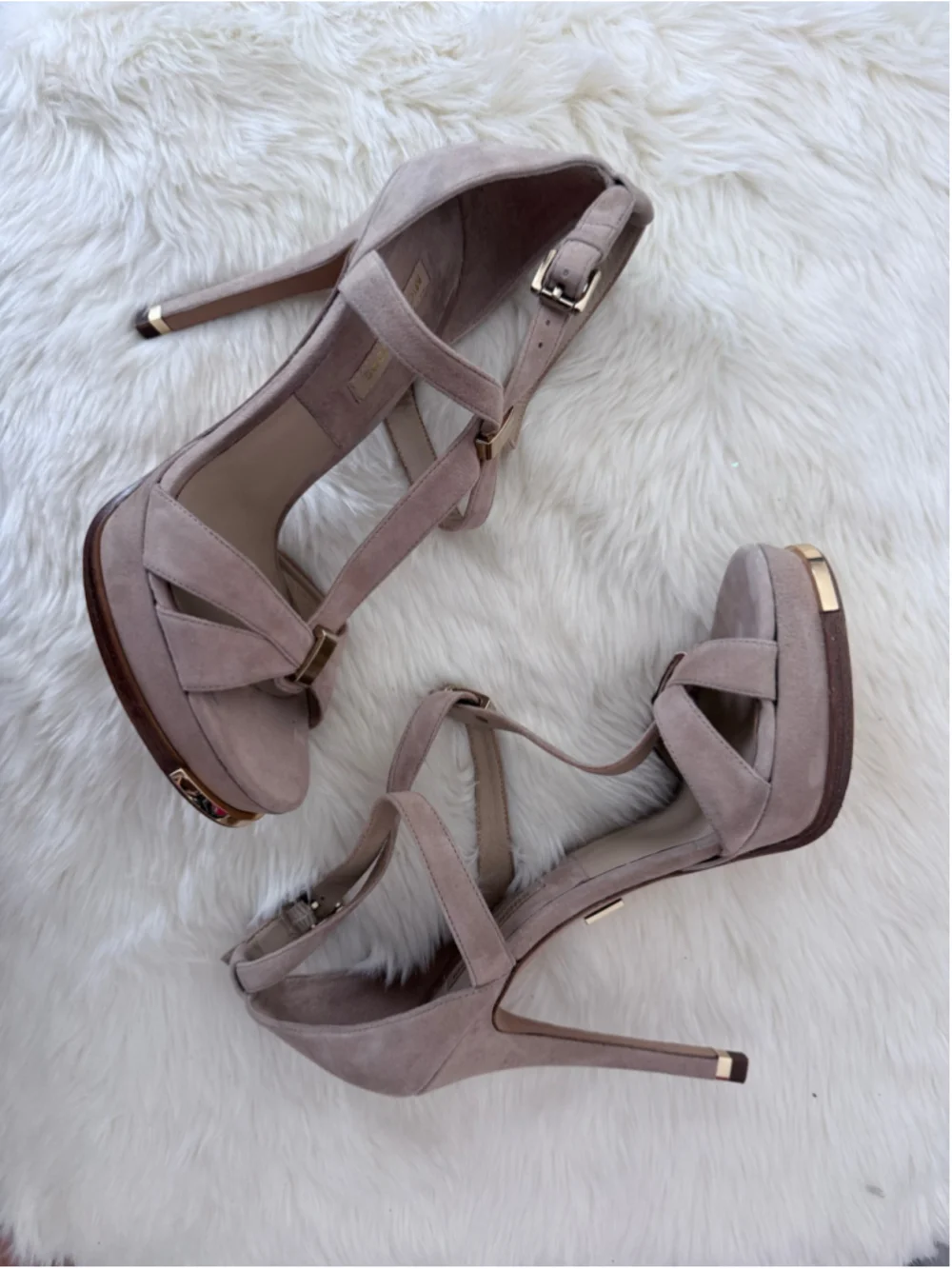 Women's Michael Kors Beige Suede Platform Heels Size 7.5